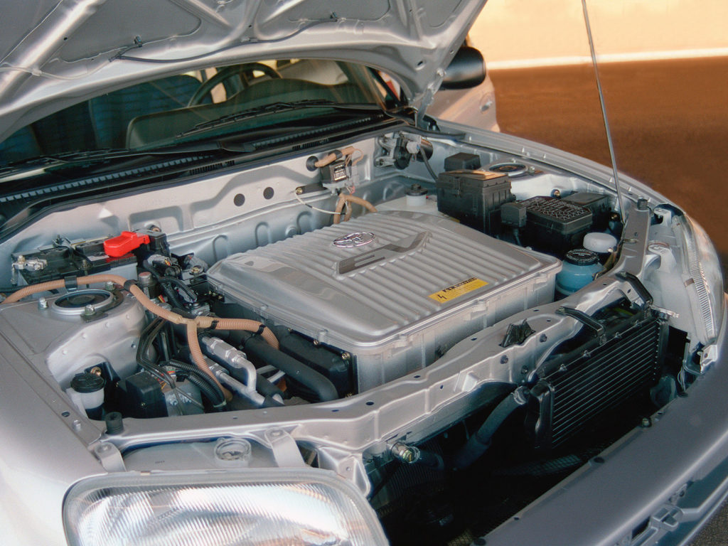 Под капотом у Toyota RAV4 1998